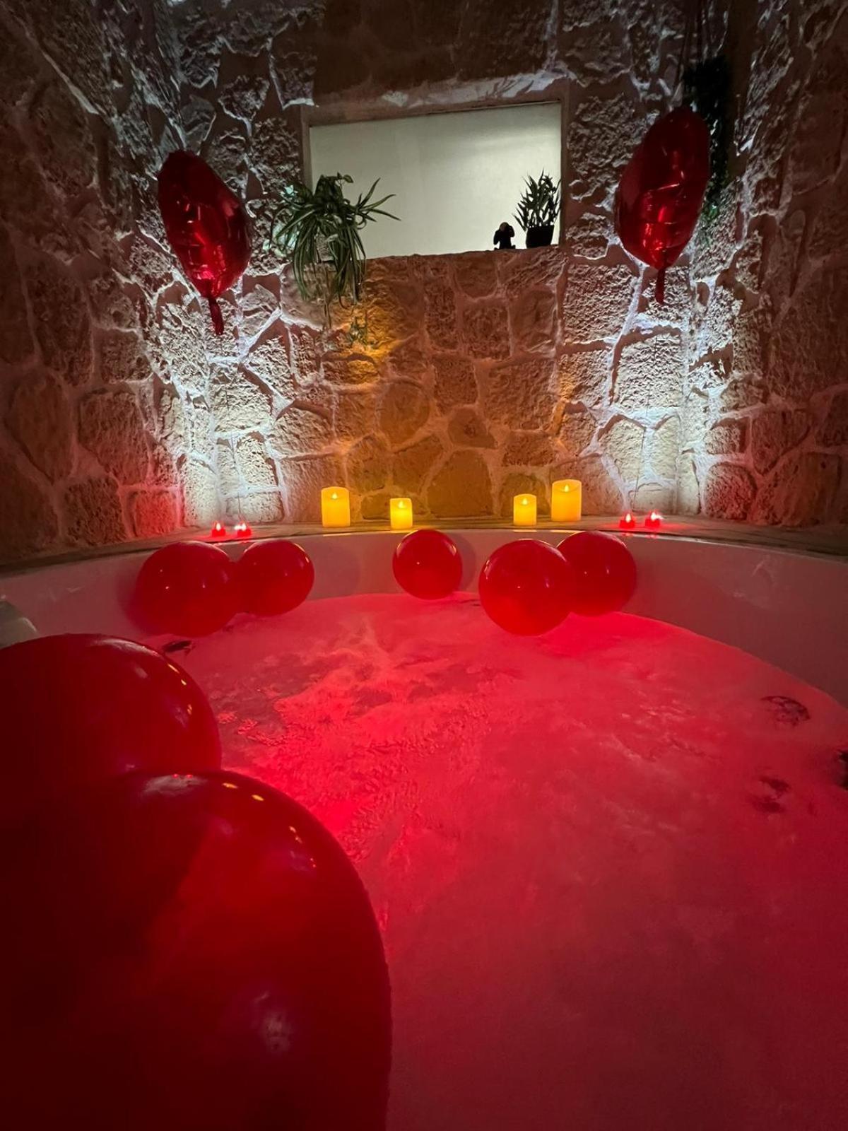 Les Spas De La Mer, Suite & Spa, Love Room, Plein Coeur Du Grau Le Grau-du-Roi Exteriör bild